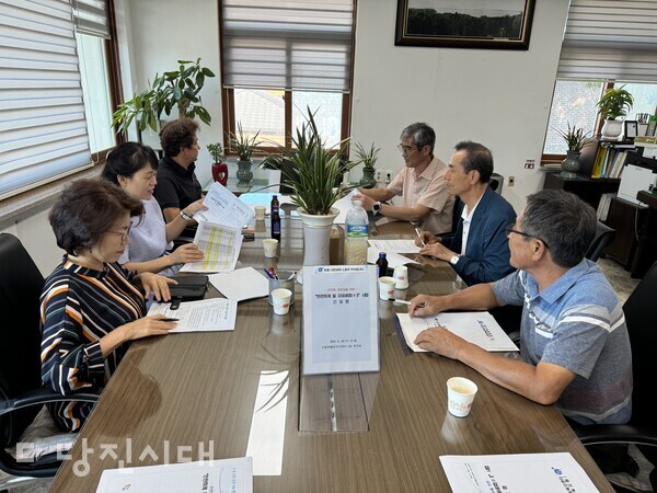 지난달 28일 신평면 지역사회보장협의체가 안전점검 사업 ‘안전하게 잘 지내세효(孝)!’ 운영을 위한 간담회를 개최했다.