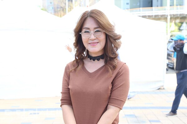 지난달 29일 한국공연예술가협회 당진지부가 ‘2024년 추억소환 興 나들이’ 행사를 송악읍 기지시 틀못광장에서 개최했다.