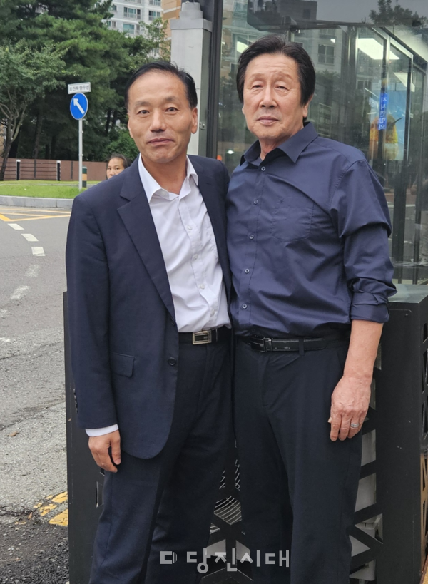 정현도 박사와 스승인 박영래 송악읍체육회장