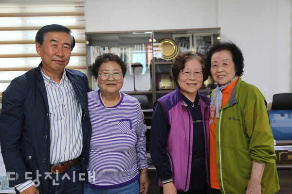 (왼쪽부터) 이날 인터뷰에 참여한 성기돈 감사, 김정순 부회장, 인운자 회장, 최향숙 감사