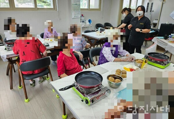 당진시노인복지관이 지난 1월 1일부터 11월 6일까지「두레」사업을 진행했다.