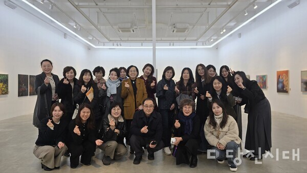 지난 6일 당진구상작가회가 당진문예의전당 전시관 제2전시실에서 정기전을 열고 개막식을 개최됐다.