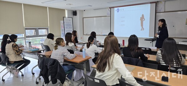 당진다문화가족지원센터는 지난 11월 5일부터 12월 13일까지 2024년 결혼이민자 직업훈련 프로그램으로 진행된 통·번역서비스 양성과정을 성공적으로 마무리했다.