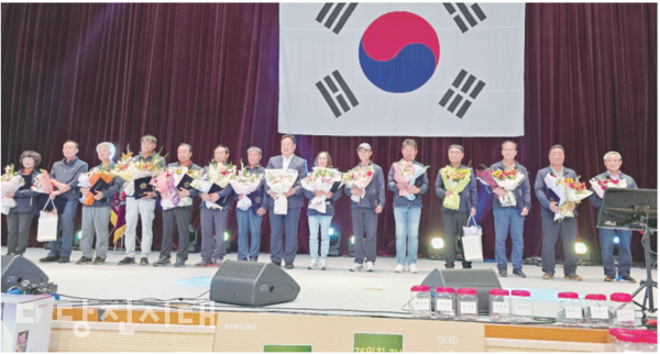지난해 9월 전국이통장연합회 당진시지회가 제18회 당진시 이·통장 한마음 행사를 당진실내체육관에서 개최했다.