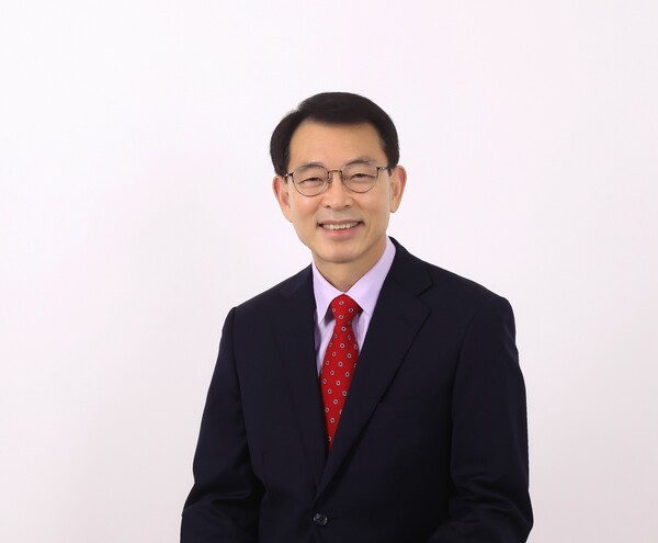 4월 2일 충남도의회 당진시 제2선거구(송악, 송산, 신평) 재선거에 더불어민주당 구본현, 국민의힘 이해선, 조국혁신당 한광희, 진보당 오윤희 예비후보가 출마해 경쟁을 벌이고 있다. 이에 후보자들을 대상으로 지상토론을 기획해 진행한다. 이번호에서는 서면을 통해 공통 질문과 신상 질문으로 나눠 후보자들의 입장을 들었다. 질문은 크게 △종합(공통) △지역별(공통) △신상질문(개별)로 구분했다.