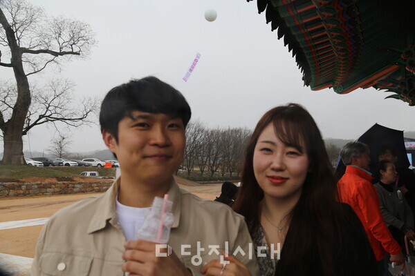 (왼쪽) 김형태