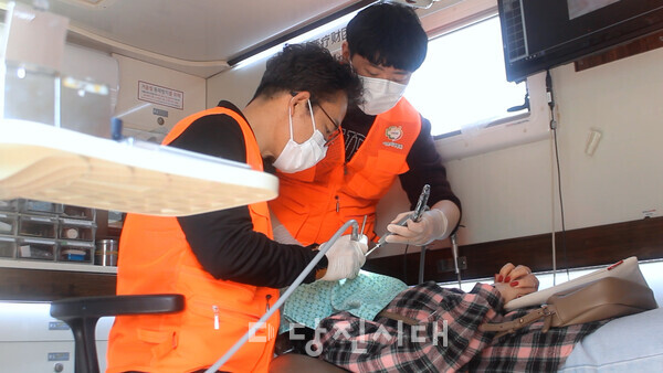 이손의료재단이 올해 첫 봉사활동으로 고려인을 대상으로 한 치과 검진을 지난 6일 실시했다.