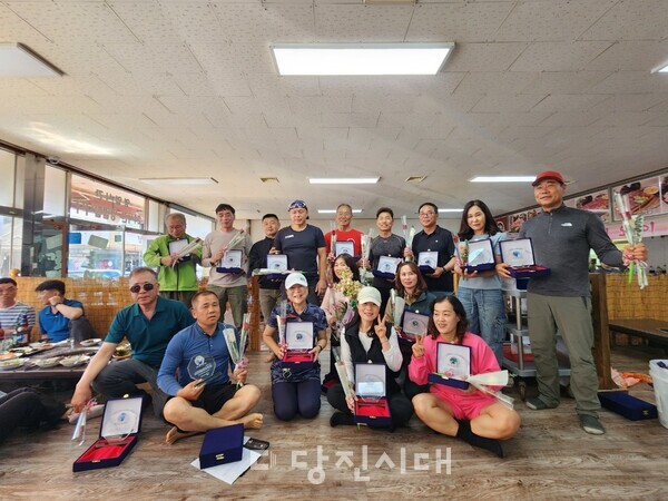 당진산악회가 백두대간 3기 남진 종주 완주를 기념하는 종주식을 지난 19일 열었다.