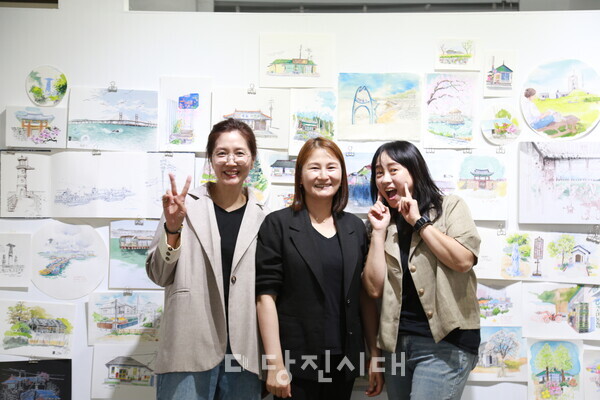 (왼쪽부터) 서혜선, 고순금, 강자영 작가