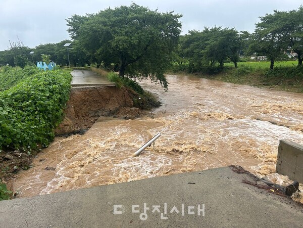 다리가 무너진 순성면 갈산리