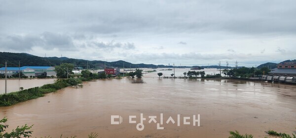 물에 잠긴 정미면 일대