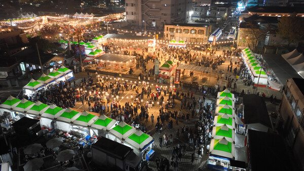 홍성바비큐축제가 오는 30일부터 다음달 1일까지 홍주읍성 일원에서 열린다. 사진은 지난해 축제 모습.(사진 제공=홍성군)