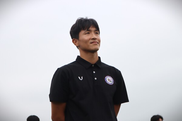 경기 종료 후에는 당진시민축구단에서 4년간 활약한 문기한의 은퇴식이 진행됐다.