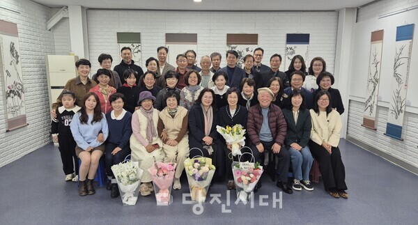 지난 8일 랑갤러리에서 품격문인화전 오프닝이 진행됐다.