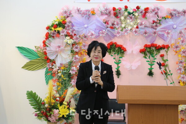 문선이 교장