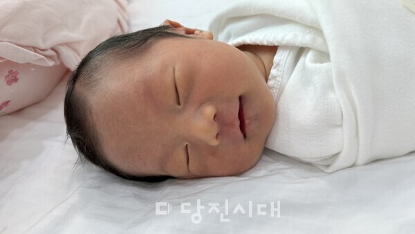 새해 첫 당진 출생아 문태오 군