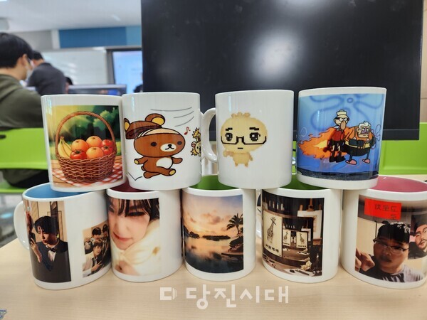 학생들이 만든 머그컵