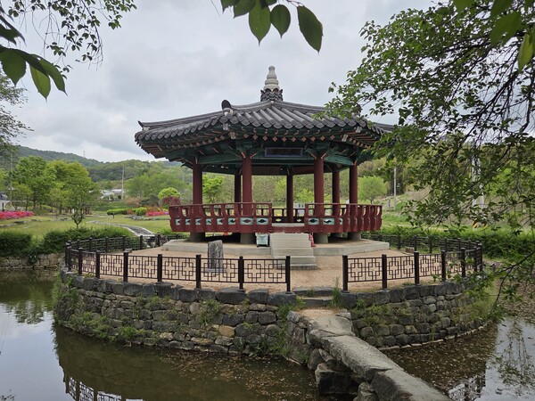 군자정 모습
