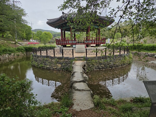 군자지(君子池)와 군자정(君子亭)