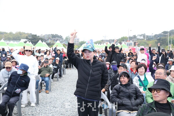 지난 2일과 3일 장고항 실치와 함께하는 수산물축제가 열렸다.