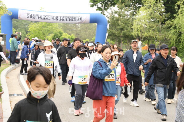 더케이 합덕태권도가 제1회 런앤워크 가족사랑 달리기대회를 개최했다.