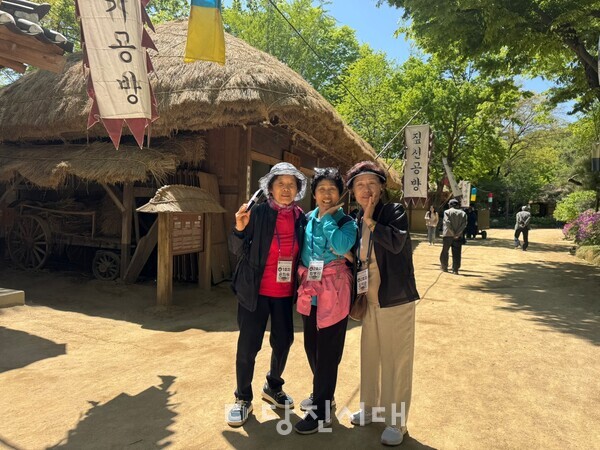 지난달 24일 한국민속촌으로 나들이를 다녀왔다.