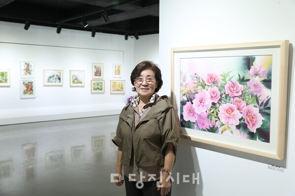 구자인 작가의 첫 개인전이 오는 20일까지 다원갤러리에서 열린다.