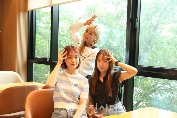 왼쪽부터 김수아 회원, 김영수 회원, 최세현 리더
