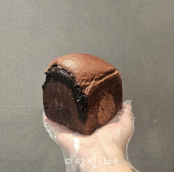 최근 나온 신메뉴 초코식빵