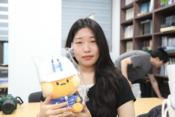 신민경(당진고 3, 촬영) 학생