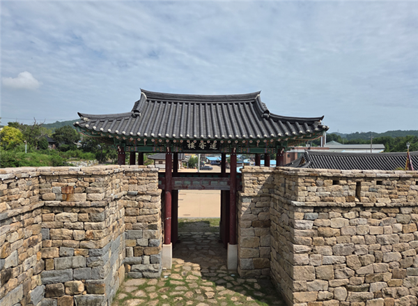 면천읍성 남문 문루인 원기루